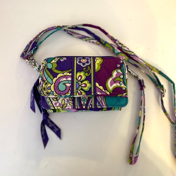 Vera Bradley Handbags - SOLD ❗️NEW Vera Bradley wallet